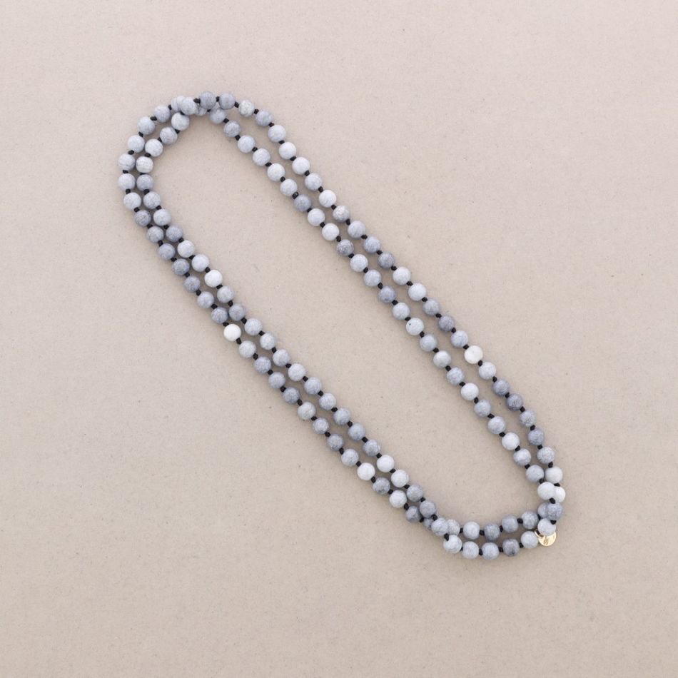 LONG BALLS KNOTTED NECKLACE