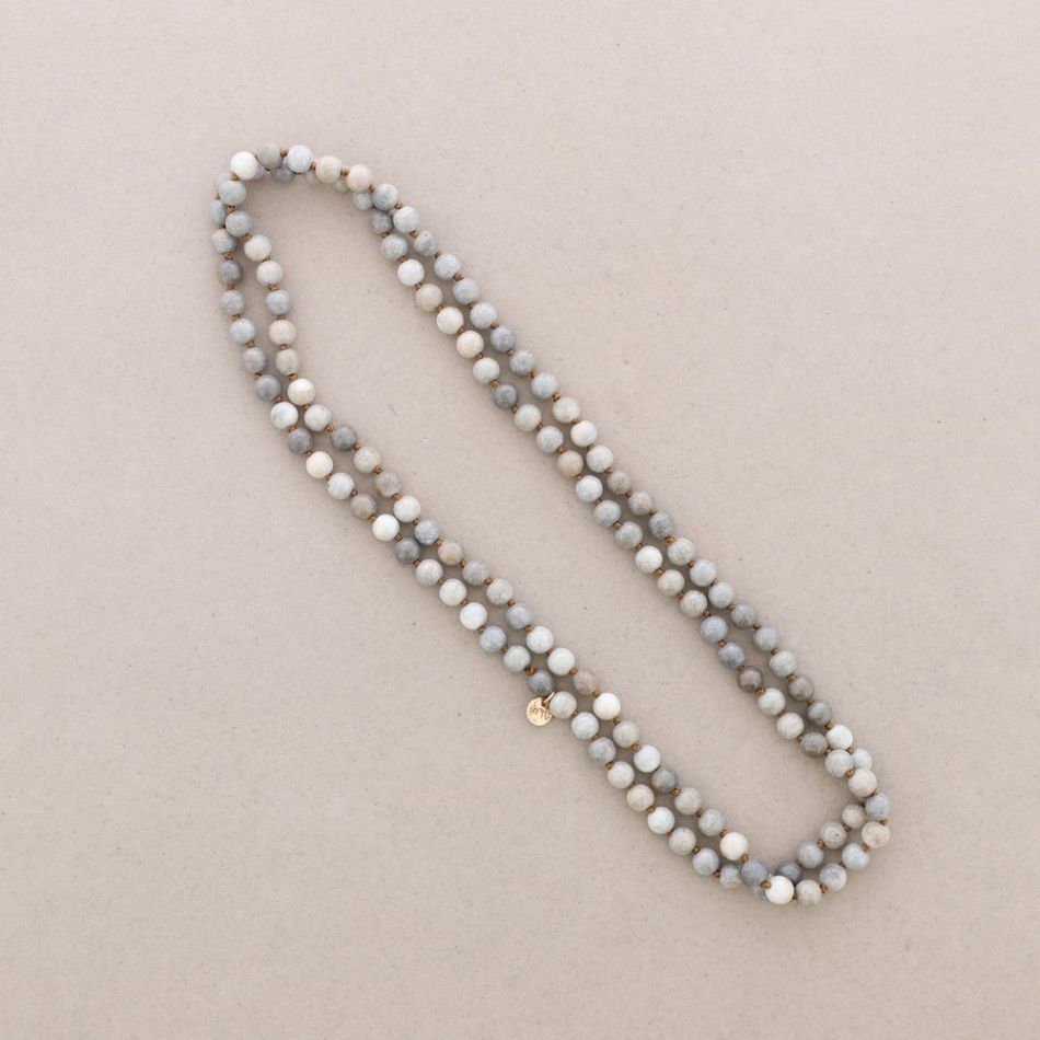 LONG BALLS KNOTTED NECKLACE