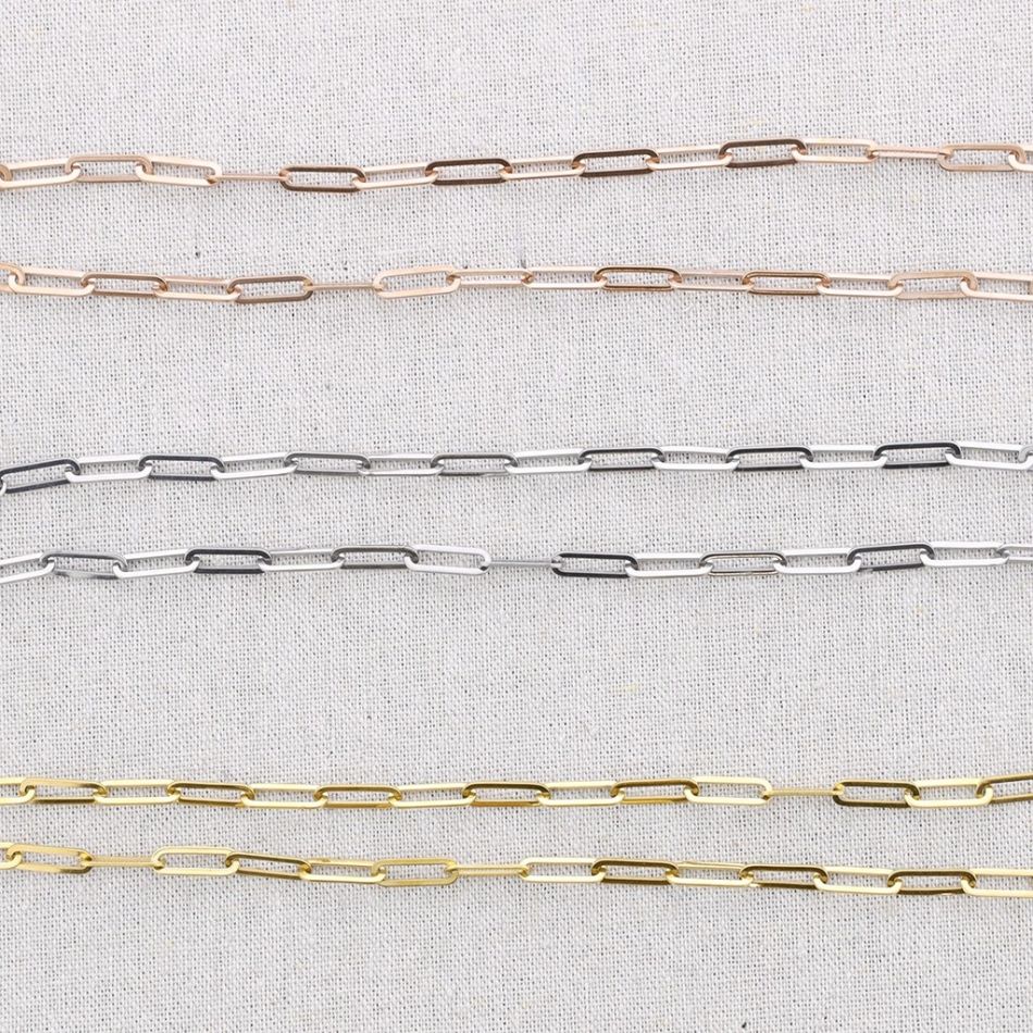 STEEL SHORT NECKLACE WITH RECTANGULAR CHAIN
