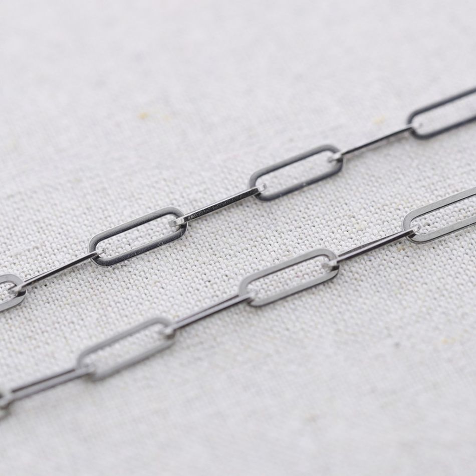 STEEL SHORT NECKLACE WITH RECTANGULAR CHAIN