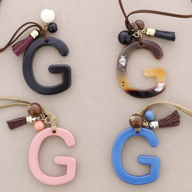 LONG NECKLACE PENDANT INITIAL LETTER G RESIN