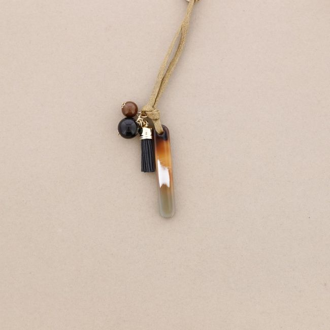 LONG NECKLACE PENDANT INITIAL LETTER I RESIN