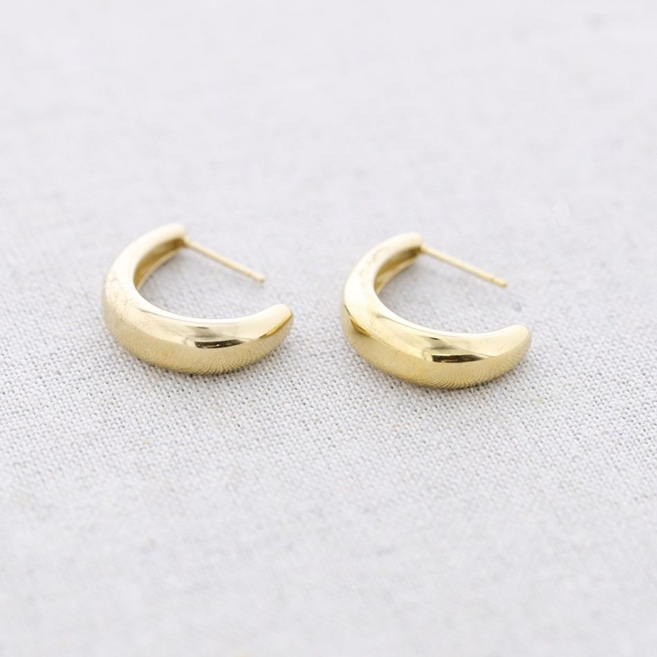 IRREGULAR HOOP STEEL EARRINGS