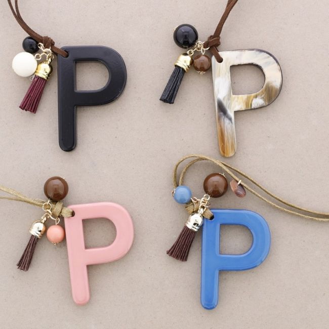 LONG NECKLACE P INITIAL LETTER PENDANT PRESINA