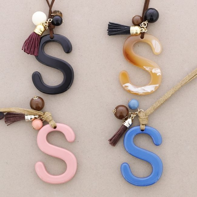 LONG NECKLACE PENDANT INITIAL LETTER S RESIN
