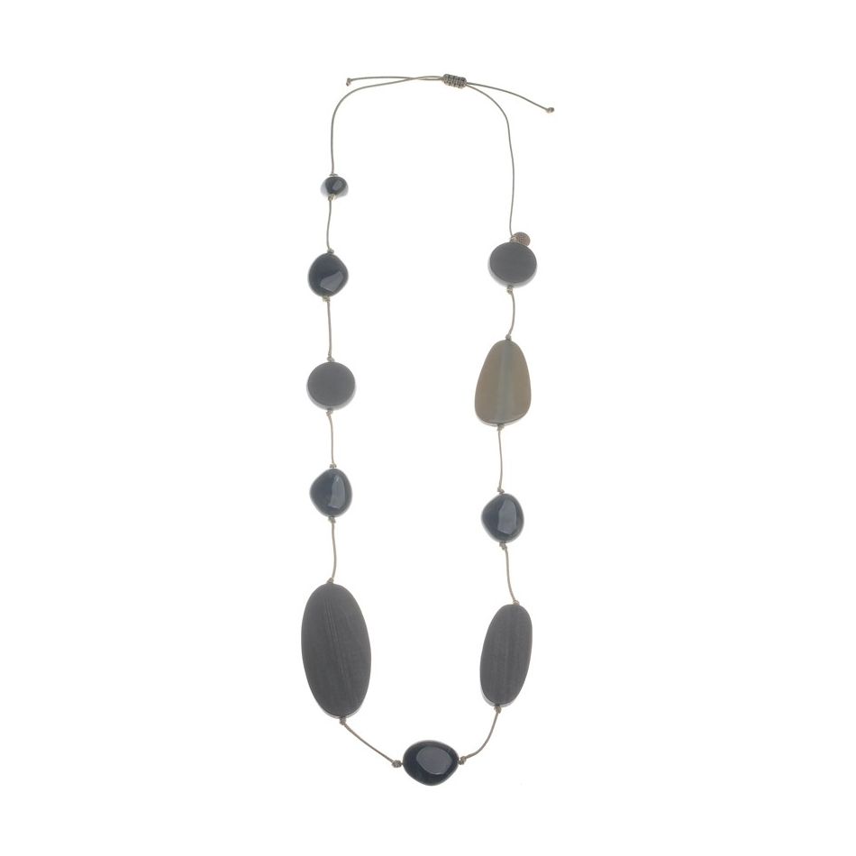 COLLAR LARGO CUENTAS RESINA IRREGUALRES