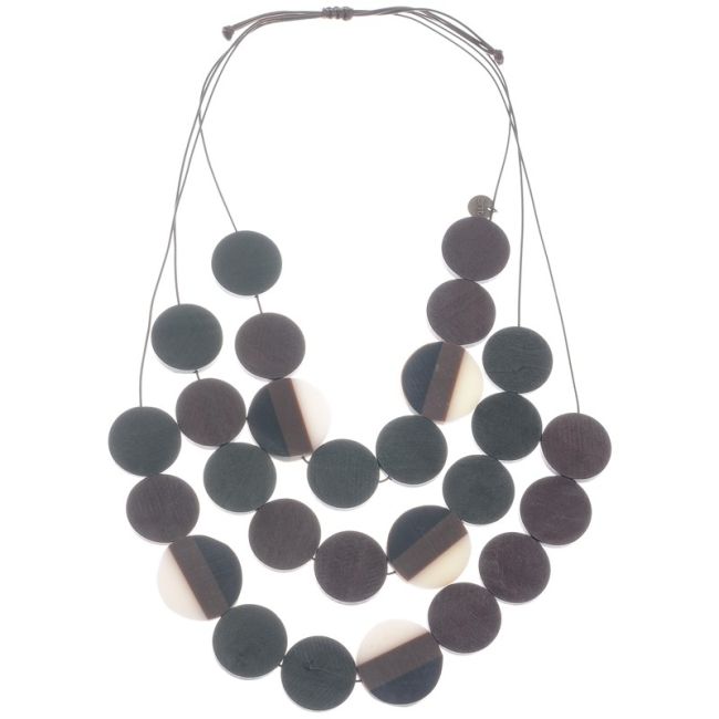 WOODEN MEDALS BEADS SHORT NECKLACE