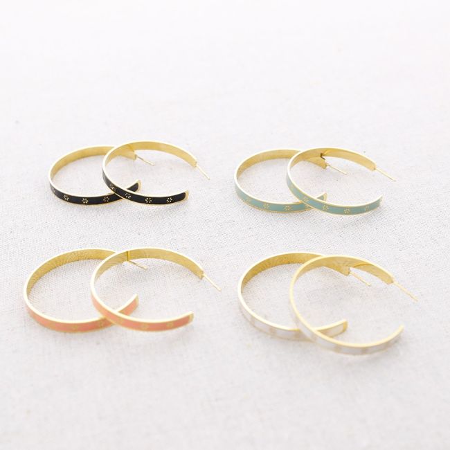 STEEL ENAMEL HOOP EARRINGS WITH LITTLE FLOWERS