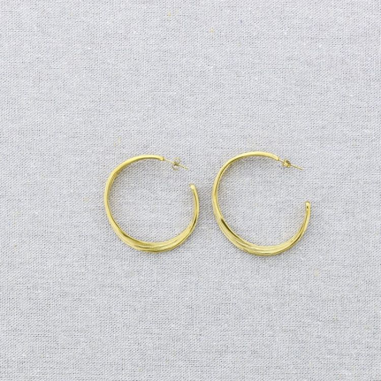OPEN STEEL EARRINGS 2