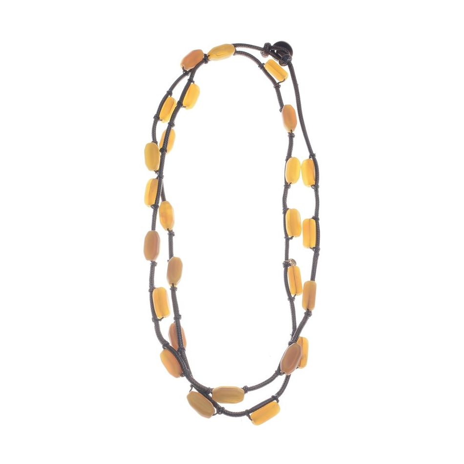 LONG NECKLACE WITH KNOTTED RESIN BEADS