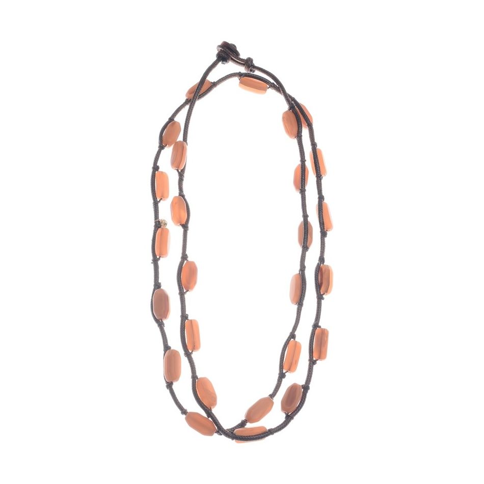 LONG NECKLACE WITH KNOTTED RESIN BEADS
