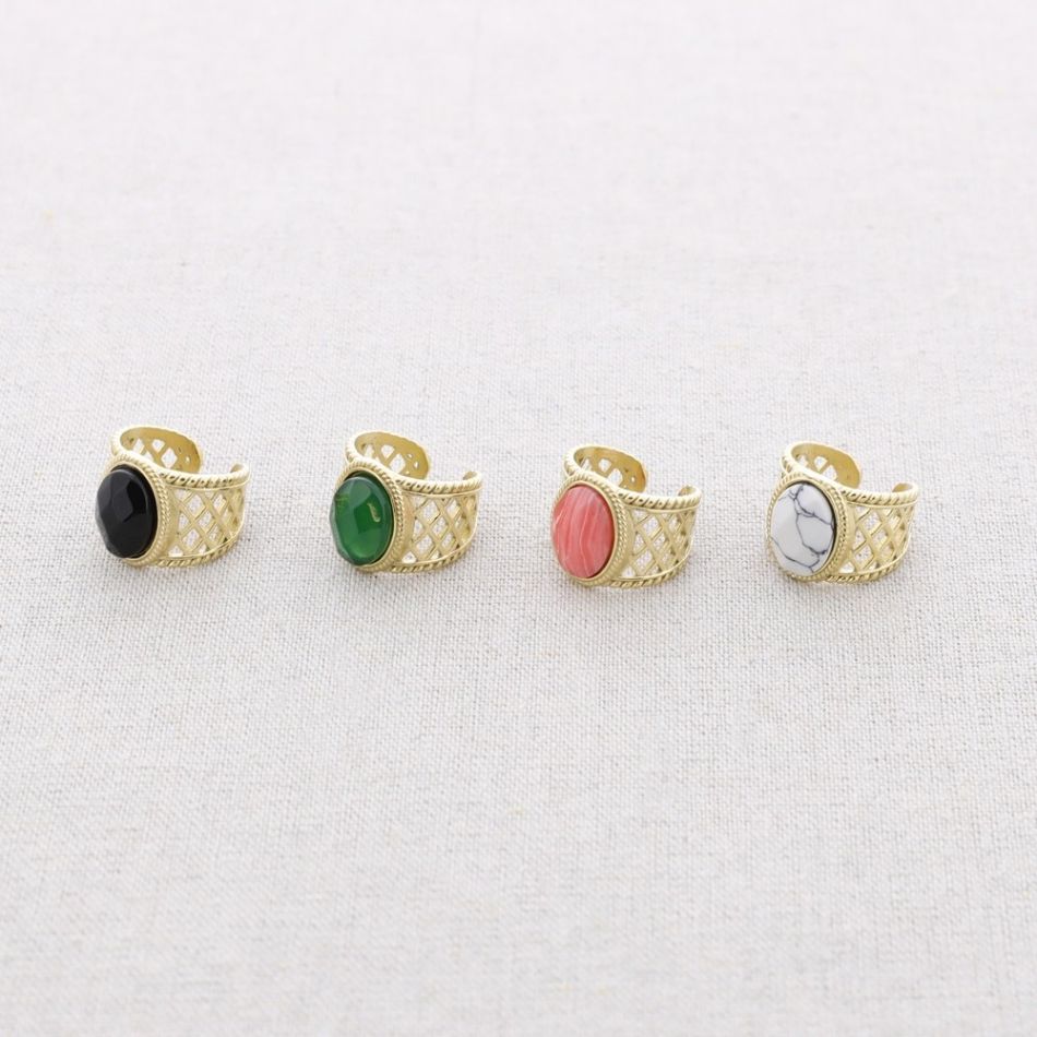 STEEL RING WITH INLAID STONE