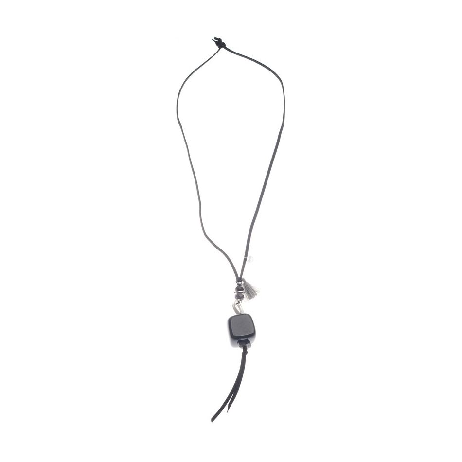 LONG NECKLACE PENDANT WITH RESIN BEADS