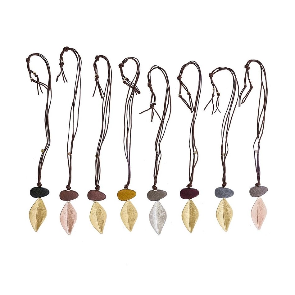 LONG SUEDE NECKLACE METAL LEAF PENDANT