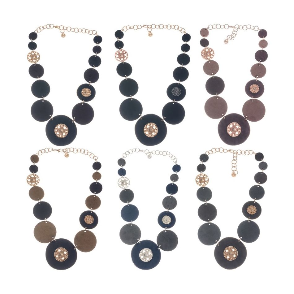 METAL LEATHER MEDALS SHORT NECKLACE