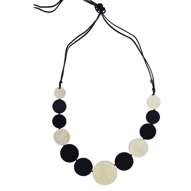 METAL LEATHER MEDALS LONG NECKLACE