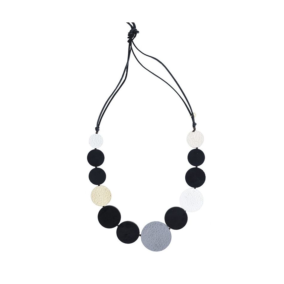 METAL LEATHER MEDALS LONG NECKLACE