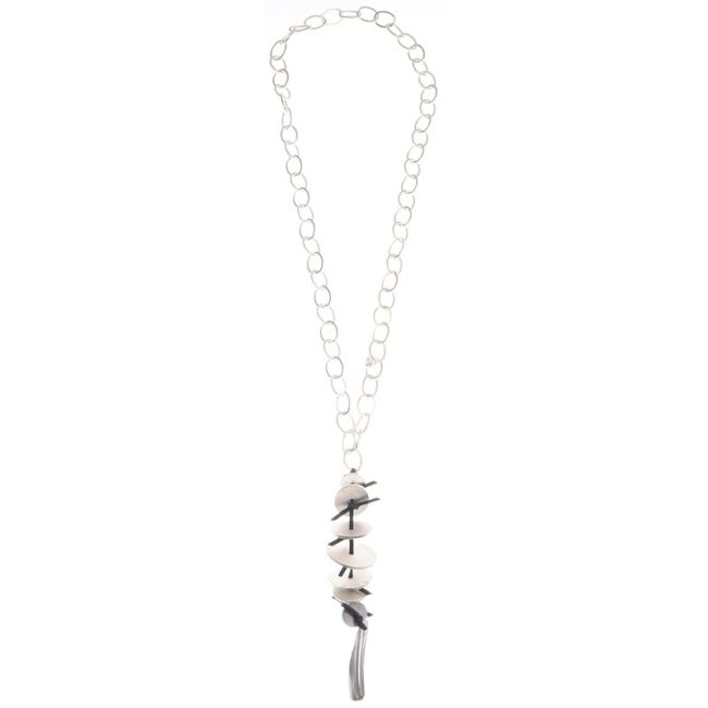 LONG METAL PENDANT CHAIN NECKLACE