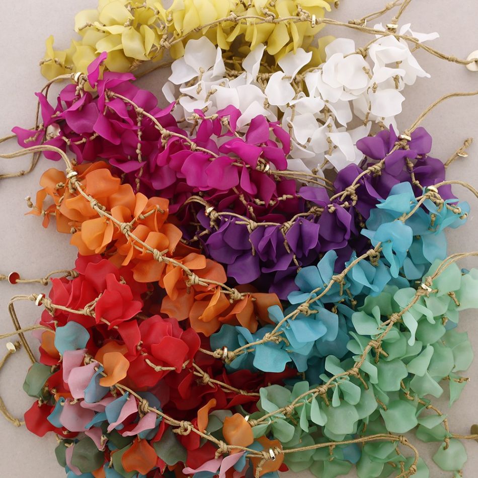 COLLAR RESINA PÉTALOS