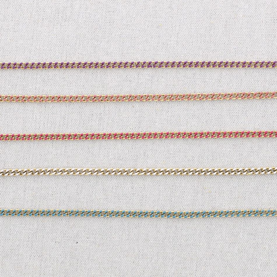STEEL SHORT NECKLACE WITH ENAMEL LINKS