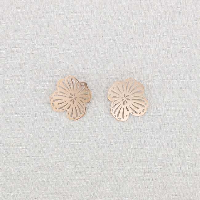 STEEL EARRINGS FRETWORK FLOWER