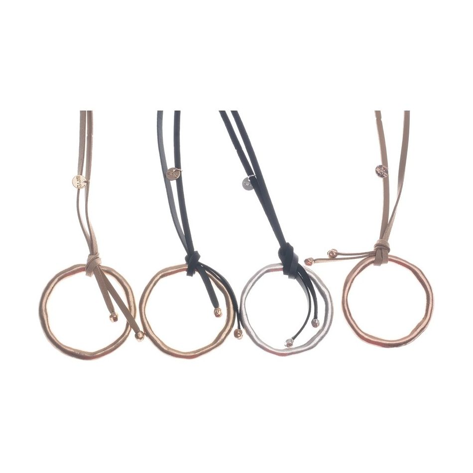 LONG NECKLACE WITH METAL RING PENDANT