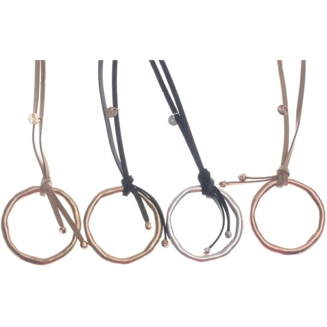 LONG NECKLACE WITH METAL RING PENDANT