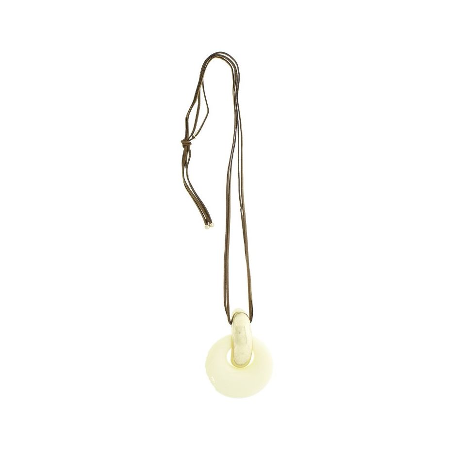 COLLAR LARGO COLGANTE METAL RESINA