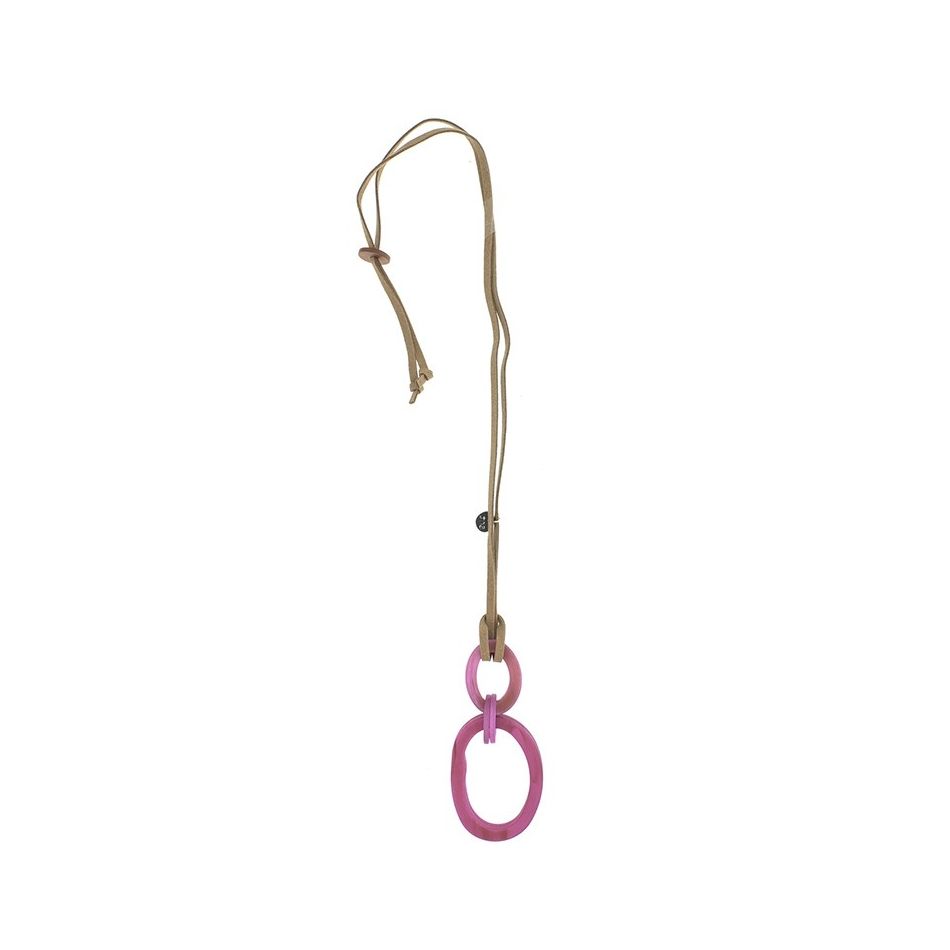 COLLAR LARGO COLGANTE ESLABONES RESINA