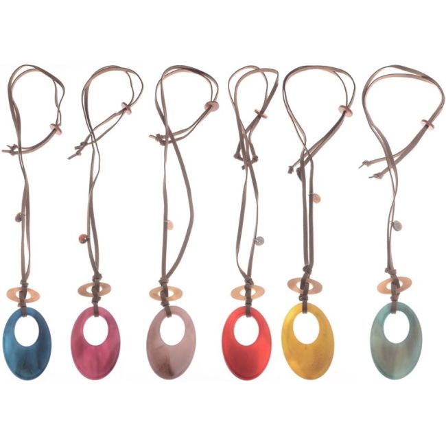 LONG RESIN PENDANT NECKLACE