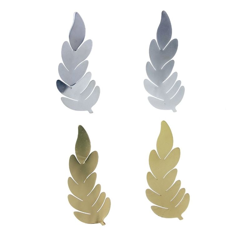 METAL LEAF BROOCH 2
