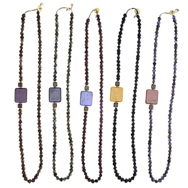 COLLAR LARGO CUENTAS RESINA