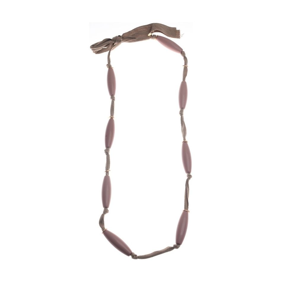 LONG NECKLACE WITH RESIN BEADS