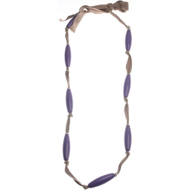 LONG NECKLACE WITH RESIN BEADS