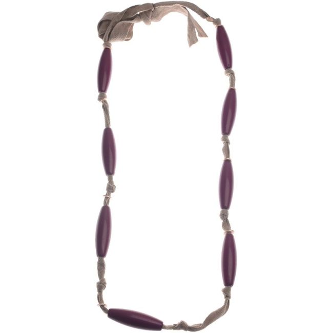 LONG NECKLACE WITH RESIN BEADS