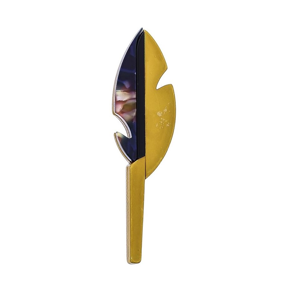BROCHE PLUMA ESTAMPADO RESINA