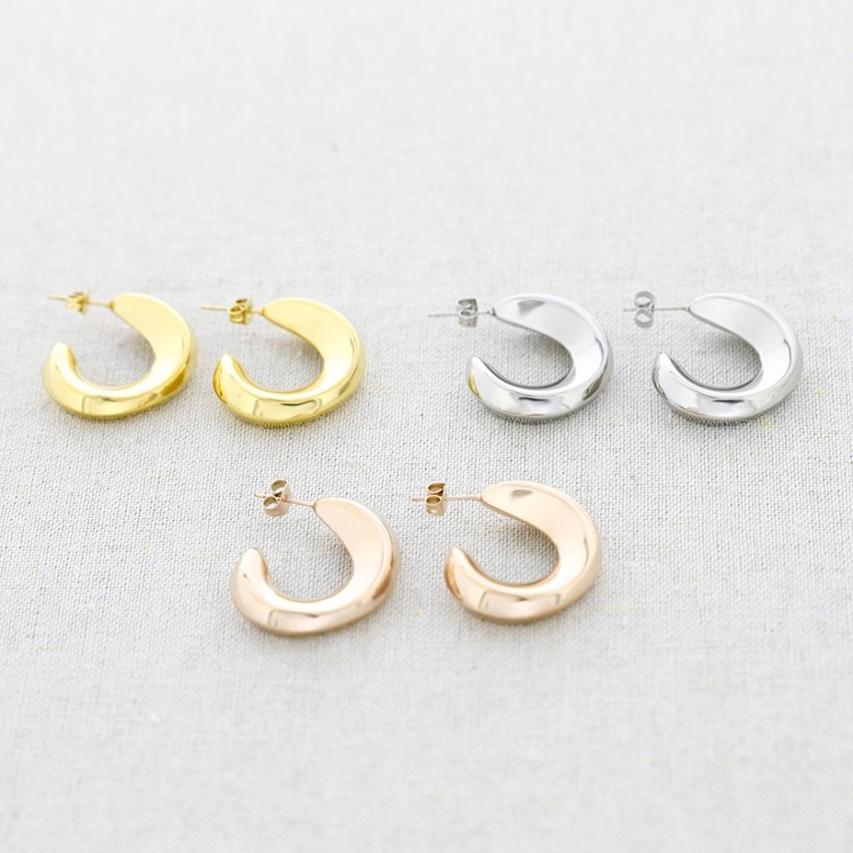 IRREGULAR HOOP STEEL EARRINGS