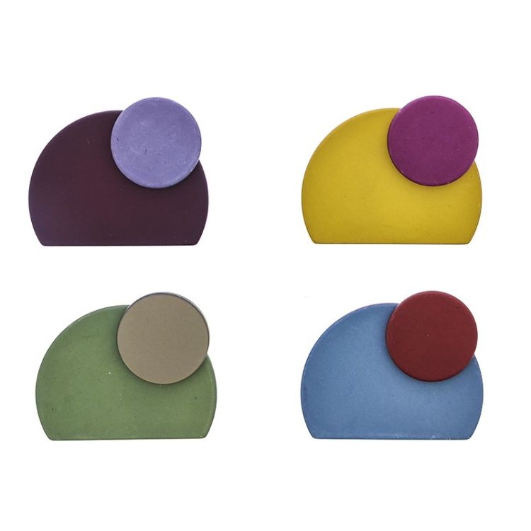 RESIN GEOMETRIC SHAPE BROOCH 2