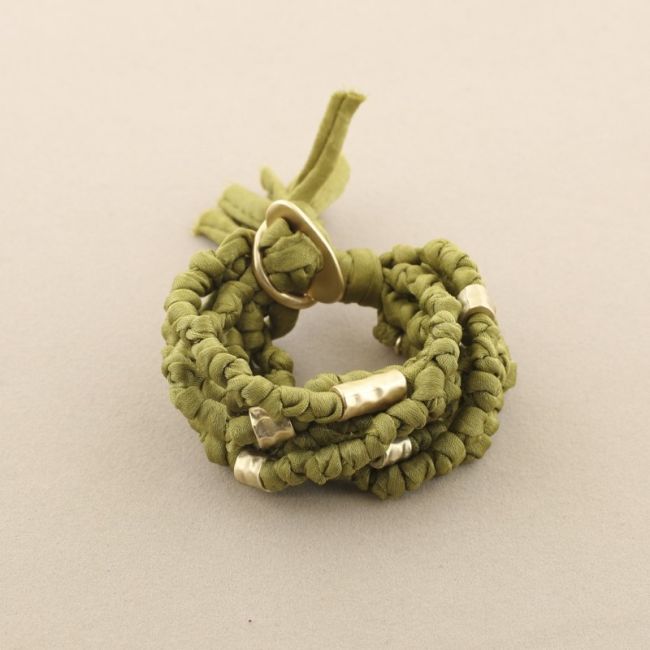 KNOTTED FABRIC BRACELET 8 STRIPS