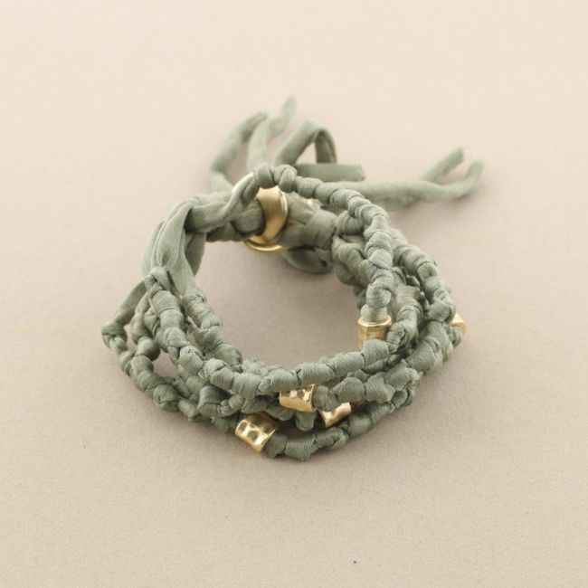 PULSERA TELA NUDOS 8 TIRAS