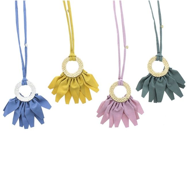 COLLAR LARGO COLGANTE TELA ANILLA METAL