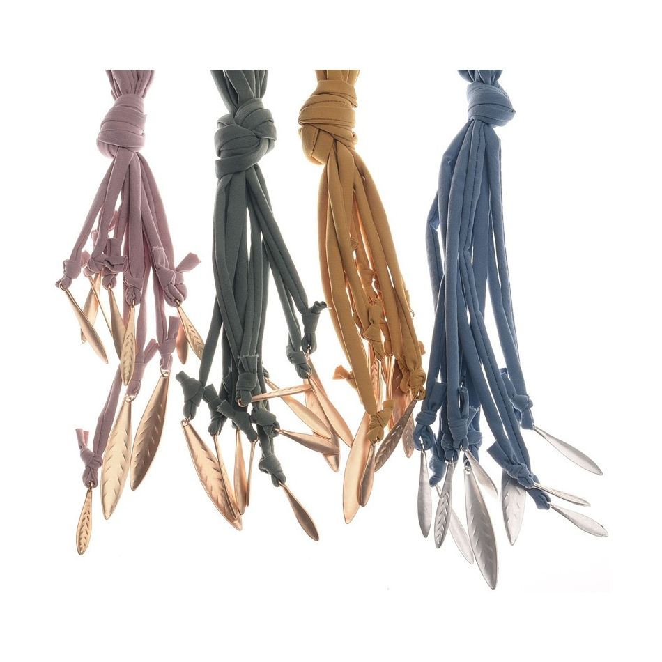 COLLAR LARGO COLGANTES METAL
