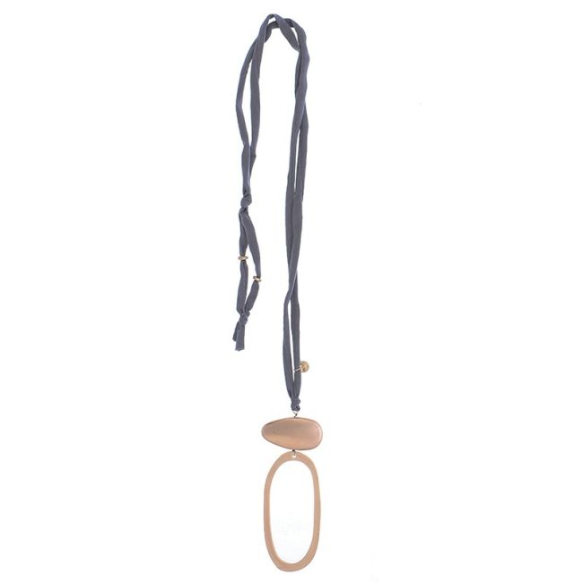LONG NECKLACE WITH METAL RING PENDANT