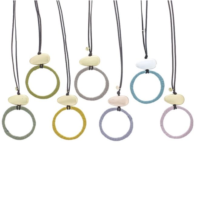 COLLAR LARGO COLGANTE ANILLA METAL FORRADA