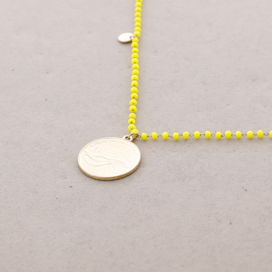 LONG NECKLACE WITH FACETED CRYSTALS AND METAL COIN PENDANT