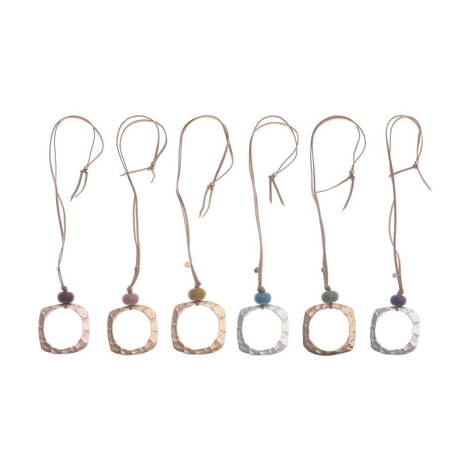 LONG METAL PENDANT NECKLACE