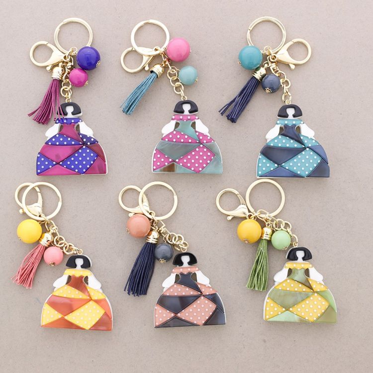 MENINA RESIN KEYCHAIN 2