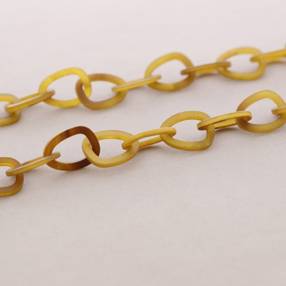 COLLAR LARGO ESLABONES RESINA