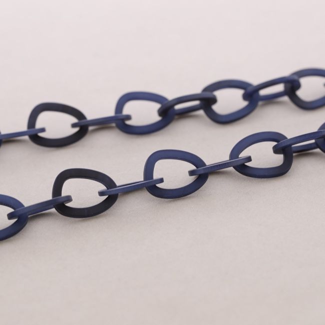 LONG RESIN LINK NECKLACE