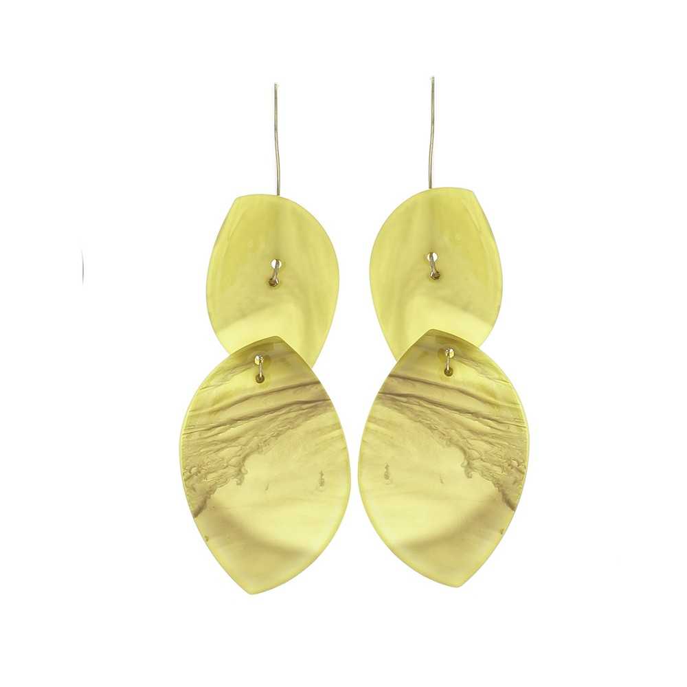 RESIN DOUBLE LEAF EARRINGS